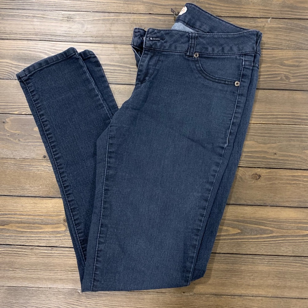 *4 for $20* Dark navy skinny jeans